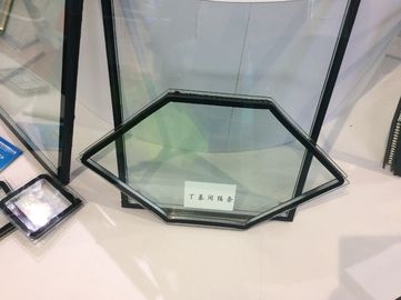 CONCAVE GROOVE COMPOUND SEALING SPACER